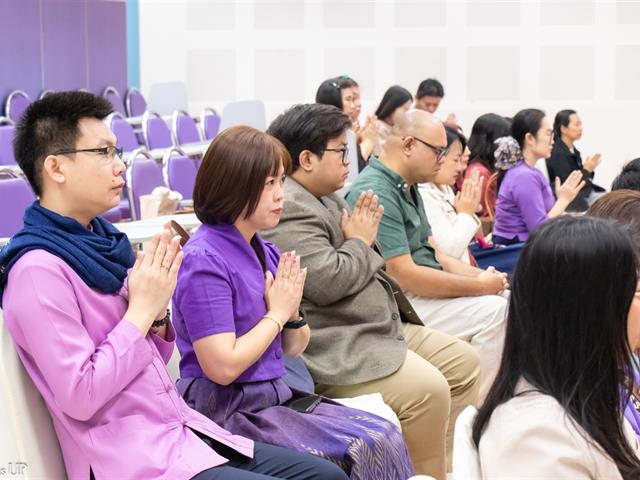 คณะศิลปศาสตร์จัดโครงการทำบุญคณะศิลปศาสตร์ และ การบรรยายธรรม  "ธรรมะนำใจ: สร้างจริยธรรมในการทำงาน" เนื่องในวันขึ้นปีใหม่ ๒๕๖๘