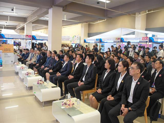 วิทยาลัยการศึกษา คว้าโล่รางวัลระดับเหรียญทองแดง โครงการ 1 คณะ 1 ชุมชนนวัตกรรม ในงานพะเยาวิจัยครั้งที่ 14 และรางวัลนักวิจัยดีเด่นมหาวิทยาลัยพะเยา  
