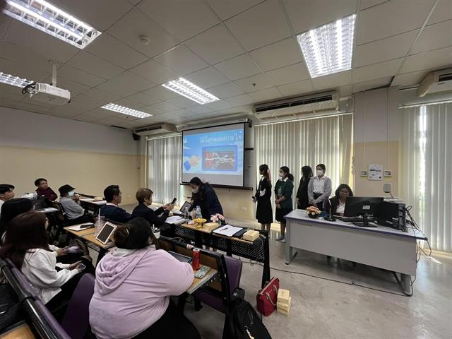 โครงการ “พัฒนาวิชาการนิสิตคณะพยาบาลศาสตร์ กิจกรรมที่ 6 การสนับสนุนนิสิตสร้างสรรค์ผลงานวิจัย/นวัตกรรม”
