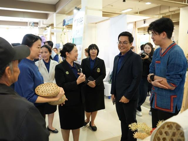 School of Allied Health Sciences, University of Phayao received the Silver Medal “1 Faculty 1 Community Innovation Award” at the 14th University of  Phayao National Research Academic Conference at University of Phayao.