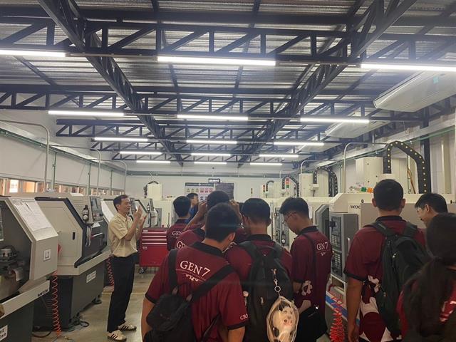 คณะวิศวกรรมศาสตร์ เปิดบ้านต้อนรับนักเรียนเทศบาล 6 นครเชียงราย จัดกิจกรรมอบรมเชิงปฏิบัติการ เสริมหลักสูตรด้านวิศวกรรม