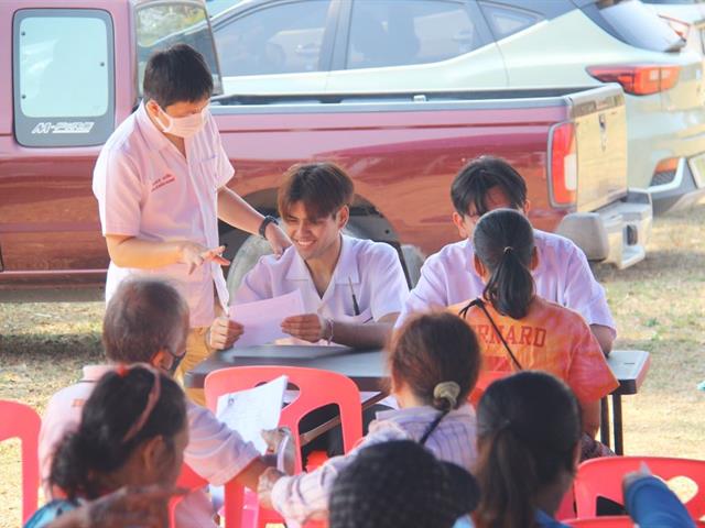 คณะสหเวชศาสตร์ ออกหน่วยตรวจสุขภาพชุมชน ณ โรงเรียนเจริญใจ อ.แม่ใจ จ.พะเยา