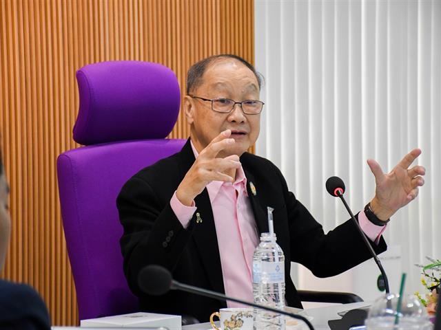 วิทยาลัยการศึกษา จัดอบรมเชิงปฏิบัติการเรื่อง “การสร้างผลงานทางวิชาการ ประเภทหนังสือ ตำราและงานวิจัยที่มีผลกระทบสูง เพื่อตอบโจทย์การศึกษากับการพัฒนาเศรษฐกิจ”
