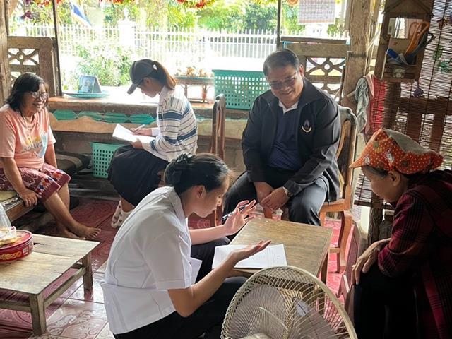 ม.พะเยา คัดกรองสุขภาพผู้สูงวัย แม่ใส คณะสาธารณสุขศาสตร์ ลงพื้นที่ตรวจสุขภาพผู้สูงอายุ เดินหน้าโครงการ "ชะลอชรา สร้างชีวายืนยาว : สุขภาพดีสู่ผู้สูงวัส"