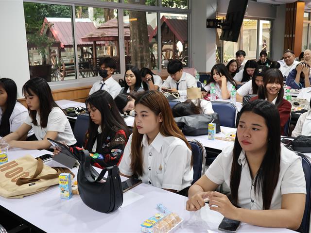 วิทยาลัยการจัดการ แนะแนวการศึกษาต่อระดับบัณฑิตศึกษา (ปริญญาโท - เอก) วิทยาลัยการจัดการ มหาวิทยาลัยพะเยา ณ คณะบริหารธุรกิจและเทคโนโลยีสารสนเทศ มหาวิทยาลัยเทคโนโลยีราชมงคลสุวรรณภูมิ ศูนย์วาสุกรี