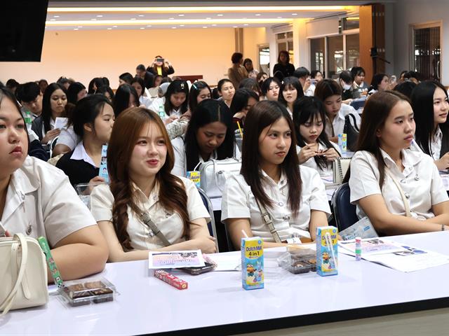 วิทยาลัยการจัดการ แนะแนวการศึกษาต่อระดับบัณฑิตศึกษา (ปริญญาโท - เอก) วิทยาลัยการจัดการ มหาวิทยาลัยพะเยา ณ คณะบริหารธุรกิจและเทคโนโลยีสารสนเทศ มหาวิทยาลัยเทคโนโลยีราชมงคลสุวรรณภูมิ ศูนย์วาสุกรี