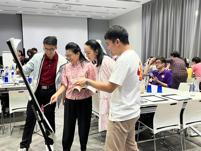 ศูนย์ภาษาจัดโครงการพัฒนาการจัดการเรียนการสอนและการวัดประเมินผล รายวิชาภาษาอังกฤษ หมวดวิชาศึกษาทั่วไป