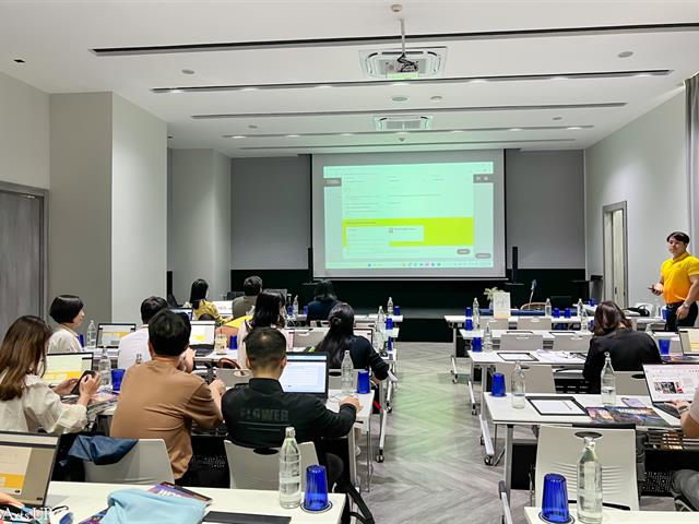 ศูนย์ภาษาจัดโครงการพัฒนาการจัดการเรียนการสอนและการวัดประเมินผล รายวิชาภาษาอังกฤษ หมวดวิชาศึกษาทั่วไป