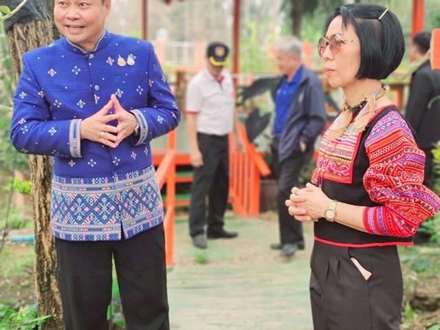 ร่วมพิธีเปิดป้ายศูนย์ประสานงานและส่งเสริมการมีงานทำ