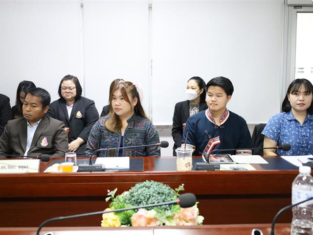 นิเทศการฝึกประสบการณ์วิชาชีพการบริหารการศึกษา ณ สพป.ชร.1