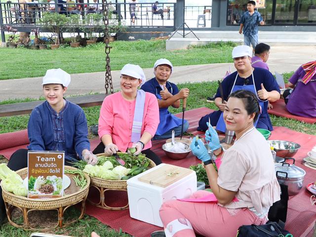 คณะรัฐศาสตร์และสังคมศาสตร์ 