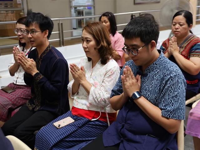 พิธีสระเกล้าดำหัวผู้อาวุโส เนื่องในวันสงกรานต์ และวันปีใหม่ไทย ประจำปี 2568