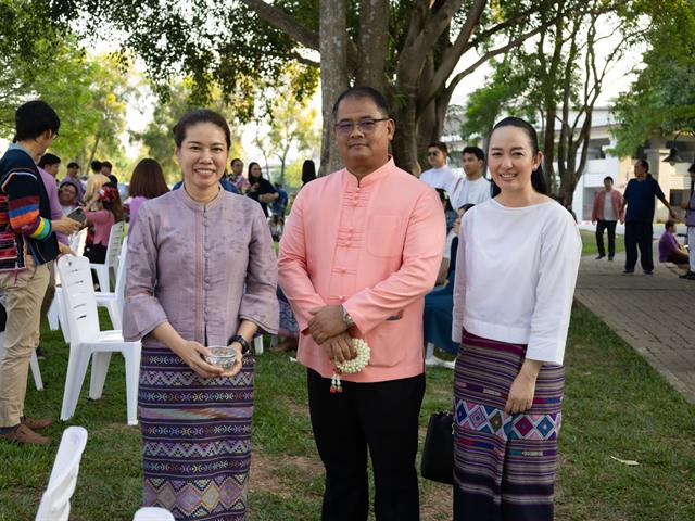 คณะศิลปศาสตร์ เข้าร่วมพิธีสระเกล้าดำหัวอธิการบดี และผู้อาวุโส เนื่องในประเพณีสงกรานต์มหาวิทยาลัยพะเยา ประจำปี ๒๕๖๘