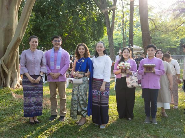คณะศิลปศาสตร์ เข้าร่วมพิธีสระเกล้าดำหัวอธิการบดี และผู้อาวุโส เนื่องในประเพณีสงกรานต์มหาวิทยาลัยพะเยา ประจำปี ๒๕๖๘