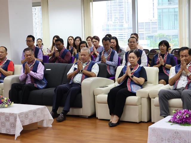 พิธีสระเกล้าดำหัวนายกสภามหาวิทยาลัยและกรรมการสภาผู้ทรงคุณวุฒิ