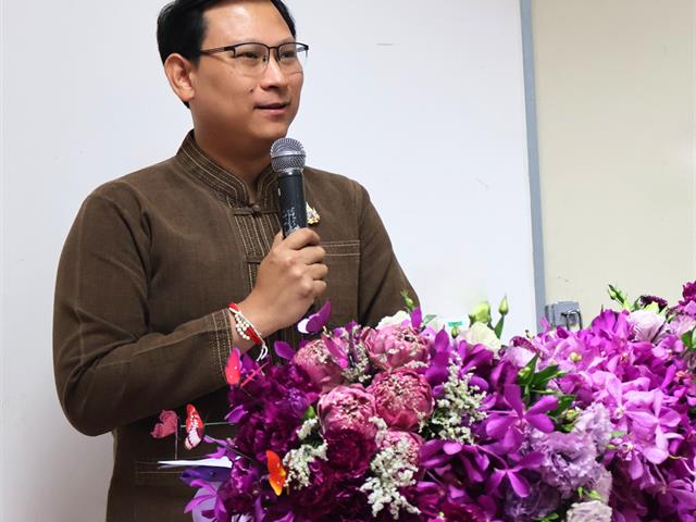 วิทยาลัยการจัดการ มหาวิทยาลัยพะเยา จัดพิธีสักการะองค์สมเด็จพระนเรศวรมหาราช ทำบุญวิทยาลัยฯ และพิธีรดน้ำดำหัว เสริมสร้างความเกื้อกูลในองค์กร (Happy Heart)