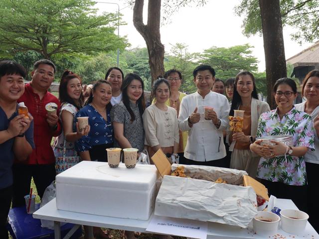 วิศวกรรมศาสตร์ ร่วมสระเกล้าดำหัวอธิการบดีและผู้อาวุโส สืบสานป๋าเวณีปี๋ใหม่เมือง ประจำปี 2568