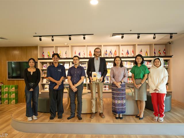 คณะศิลปศาสตร์ให้การต้อนรับผู้อำนวยการสมาคมฝรั่งเศสเชียงใหม่