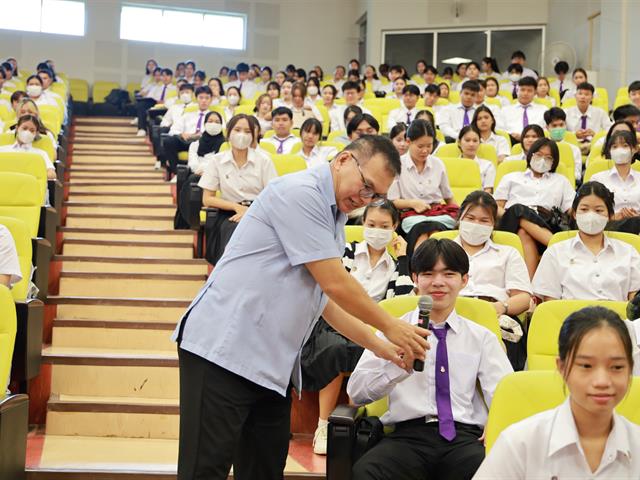 คณะสาธารณสุขศาสตร์ จัดกิจกรรม “เติมพลังรัก เติมพลังใจ” (โฮมฮัก ฮีลใจ) ให้กับนิสิตใหม่ ประจำปีการศึกษา 2568