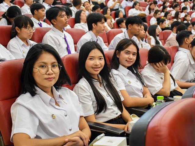 วิทยาลัยการศึกษาจัดกิจกรรมปฐมนิเทศนิสิตใหม่ ประจำปีการศึกษา 2568 “ต้อนรับฟ้ามุ่ยช่อที่ 15” สู่มหาวิทยาลัยพะเยา