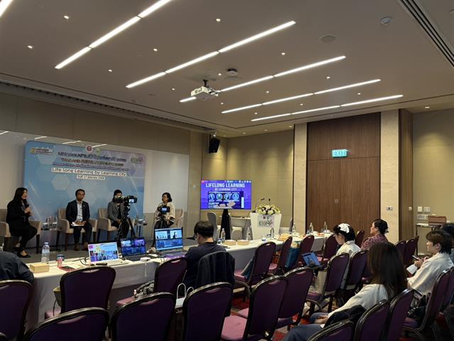 ม.พะเยา ร่วมจัดเวทีเสวนา “Life Long Learning by Learning City” ในงาน Thailand Research Expo 2025