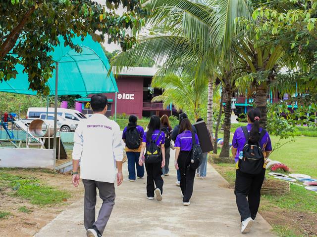 School of Education visited the area to set up a learning exhibition board and provided teaching materials at the Bettydumen Border Patrol Police School, Phayao 