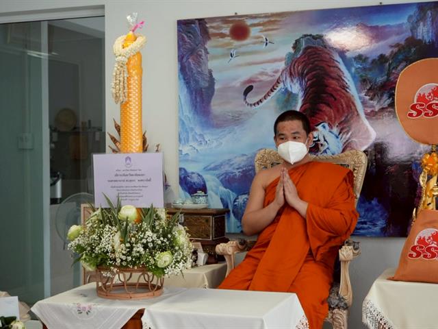 มหาวิทยาลัยพะเยา สืบสานประเพณีถวายเทียนพรรษา เนื่องในเทศกาลวันเข้าพรรษา ประจำปี 2568