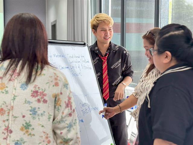 LINE_ALBUM_Transforming DeSUP English Education_250707_126.jpg