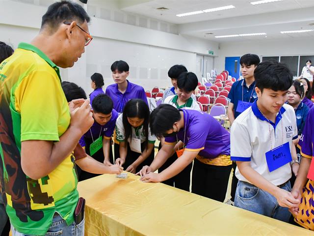 วิทยาลัยการศึกษา ดำเนินการจัดกิจกรรมการปฐมพยาบาลเบื้องต้นและการช่วยชีวิตขั้นพื้นฐาน (CPR) และการส่งเสริมการประกอบอาชีพเสริม/การเป็นผู้ประกอบการ
