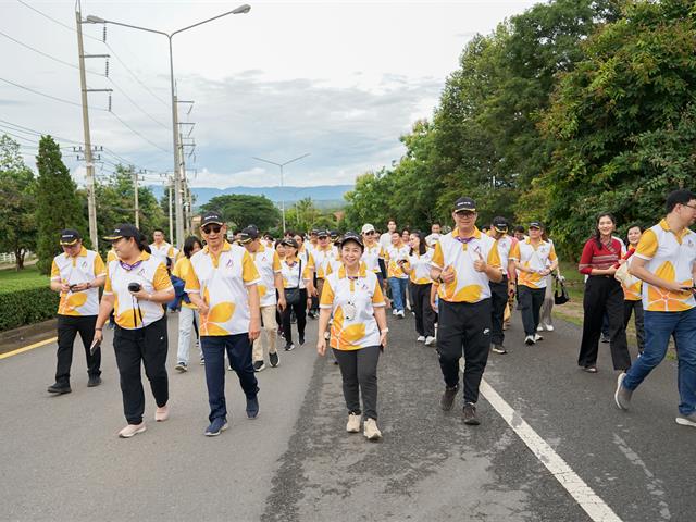 ศูนย์สิ่งแวดล้อมและการจัดการที่ยั่งยืน มหาวิทยาลัยพะเยา ร่วมประเพณีเดินขึ้น ม. ประจำปี 2568