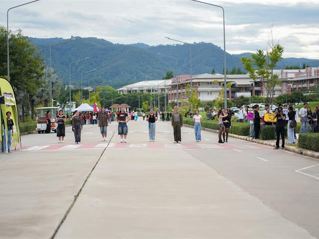 ศูนย์สิ่งแวดล้อมและการจัดการที่ยั่งยืน มหาวิทยาลัยพะเยา ร่วมประเพณีเดินขึ้น ม. ประจำปี 2568