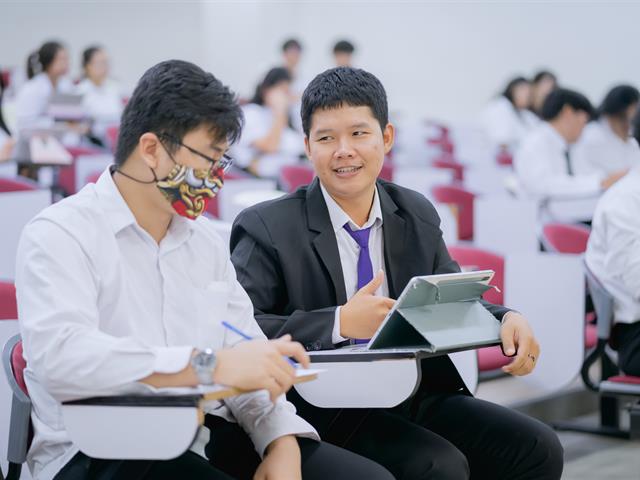 คำถามกฎหมายเนื่องในวันรพี