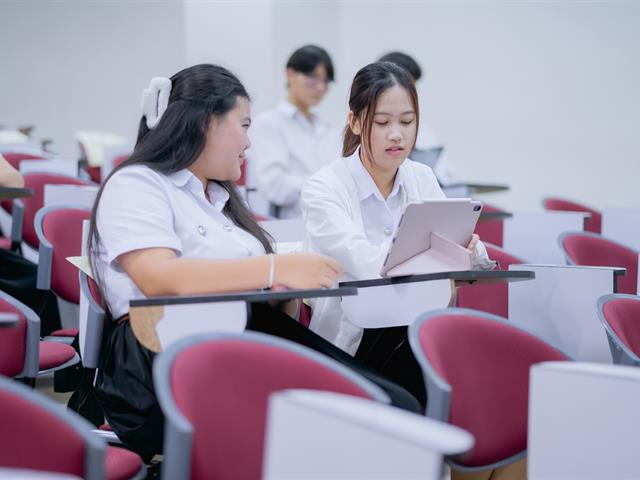 คำถามกฎหมายเนื่องในวันรพี