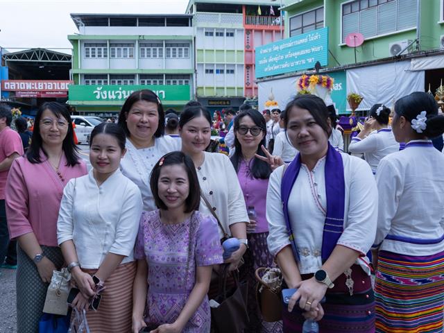 คณะศิลปศาสตร์ เข้าร่วมโครงการ “ประเพณีแห่ผ้าห่มพระธาตุจอมทอง ครั้งที่ ๑๐”