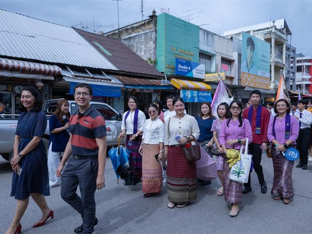 คณะศิลปศาสตร์ เข้าร่วมโครงการ “ประเพณีแห่ผ้าห่มพระธาตุจอมทอง ครั้งที่ ๑๐”