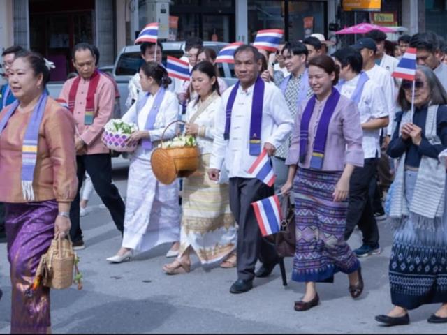 คณะศิลปศาสตร์ เข้าร่วมโครงการ “ประเพณีแห่ผ้าห่มพระธาตุจอมทอง ครั้งที่ ๑๐”
