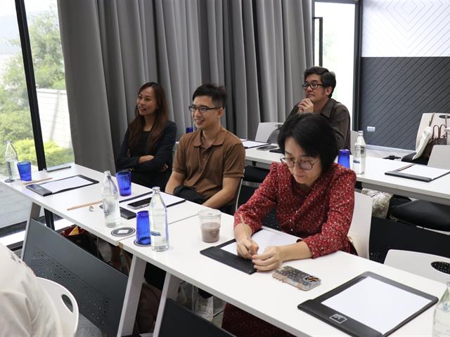 ฝ่ายวิจัย คณะศิลปศาสตร์ จัดเวทีแลกเปลี่ยนเรียนรู้ “แบ่งปันประสบการณ์การวิจัย เพื่อสร้างแรงบันดาลใจ ขยายเครือข่าย และยกระดับคุณภาพผลงานวิจัย”