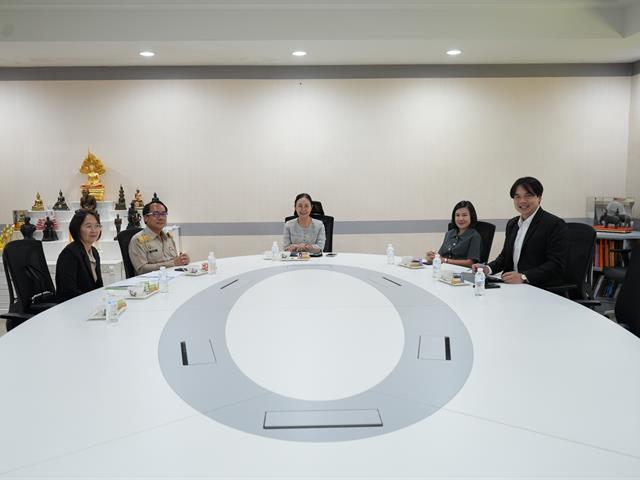อธิการบดีมหาวิทยาลัยพะเยา ต้อนรับ ศึกษาธิการจังหวัดพะเยา  หารือแนวทางการจัดการศึกษาในด้านธนาคารหน่วยกิต