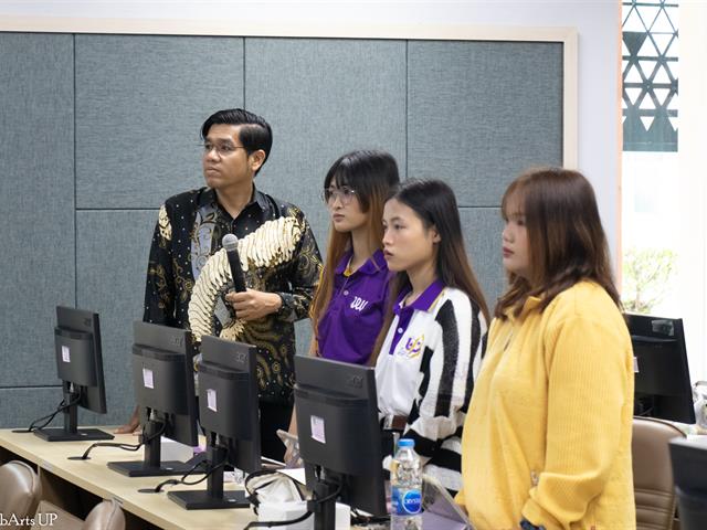 คณะศิลปศาสตร์จัดกิจกรรม “นักเขียนพบนักอ่านบนเส้นทางวรรณกรรมวิจารณ์” ครั้งที่ 2