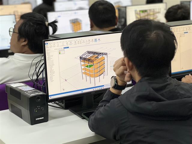 คณะวิศวกรรมศาสตร์ จัดอบรมเชิงปฏิบัติการ การออกแบบโครงสร้างรับแรงแผ่นดินไหวด้วย Prota Structure