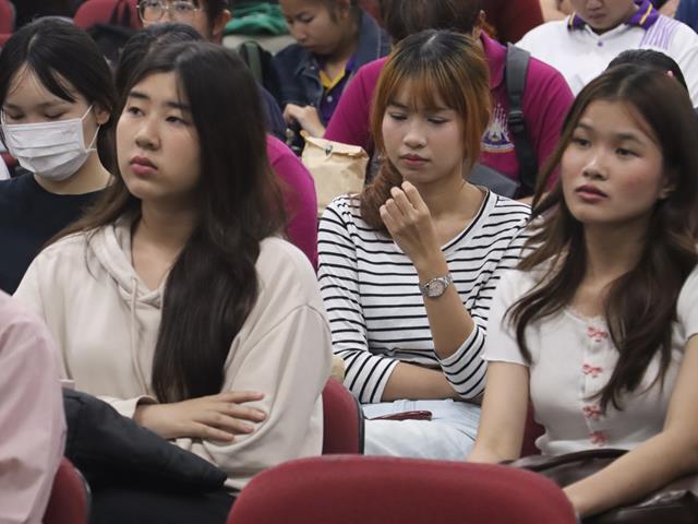 คณะรัฐศาสตร์และสังคมศาสตร์ 