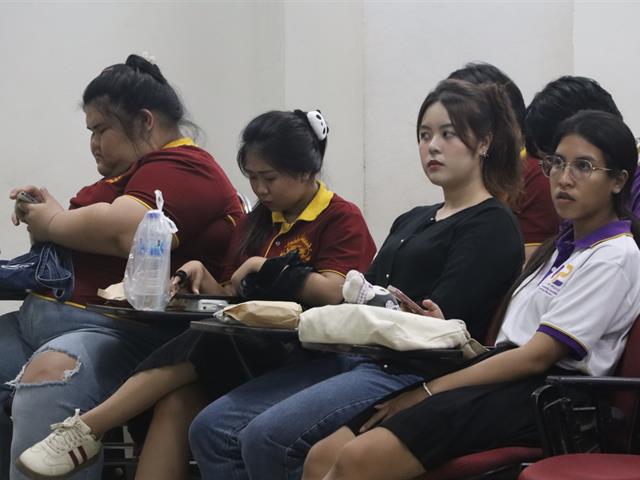คณะรัฐศาสตร์และสังคมศาสตร์ 