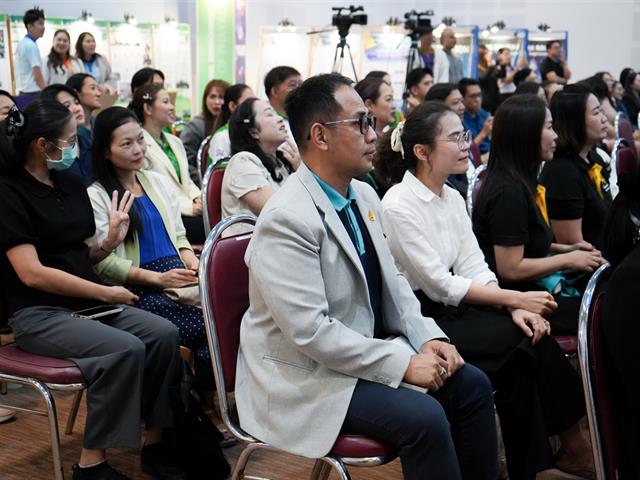 คณะบริหารธุรกิจและนิเทศศาสตร์  
