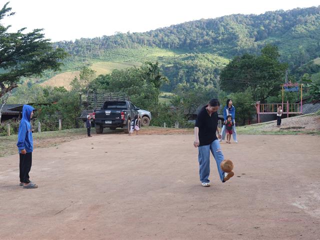 รร.บ้านอมลาน (3).JPG