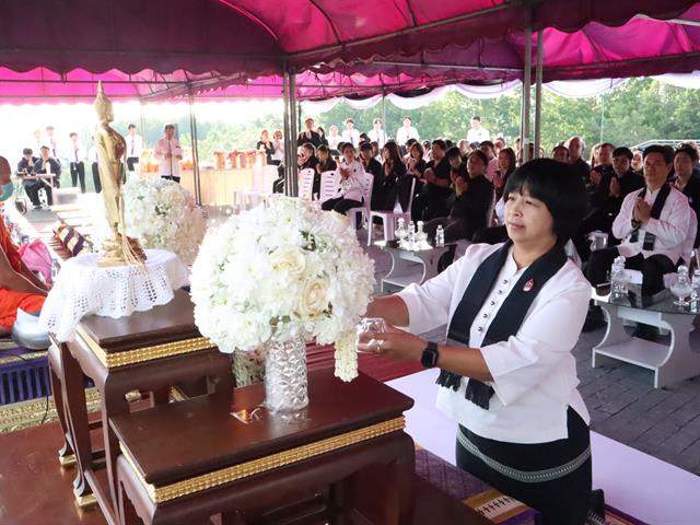 มหาวิทยาลัยพะเยาจัดพิธีตักบาตรถวายเป็นพระราชกุศลปัณรสมวาร  15 วัน  สมเด็จพระนางเจ้าสิริกิติ์ พระบรมราชินีนาถ พระบรมราชชนนีพันปีหลวง 