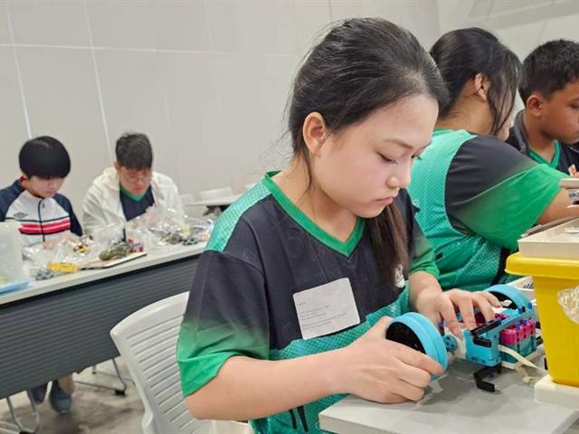 โรงเรียนสาธฺตมหาวิทยาลัยพะเยา