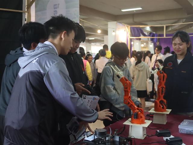 คณะวิศวกรรมศาสตร์ ร่วมจัดบูธนิทรรศการ UP Open House 2026 ประชาสัมพันธ์หลักสูตรและแนะแนวการศึกษาต่อ