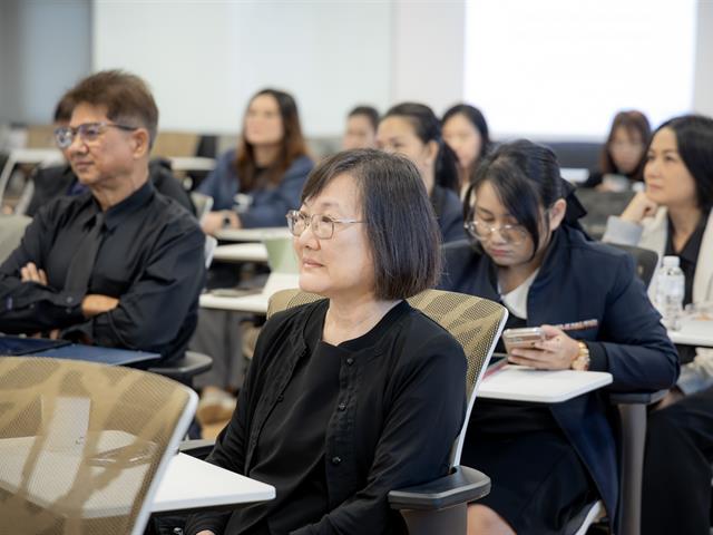 ม.พะเยา ยกระดับศักยภาพนักวิจัย จัดบรรยายพิเศษ “Unlocking the Secrets of High-Impact Publications” มุ่งเน้นการใช้ AI ในงานเขียนเชิงวิชาการอย่างรับผิดชอบสู่ระดับสากล