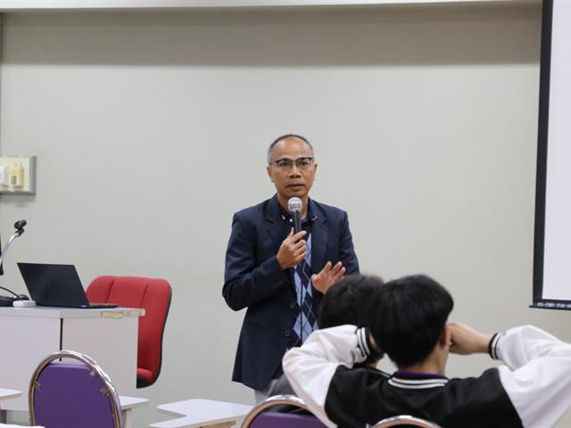 คณะบริหารธุรกิจและนิเทศศาสตร์  