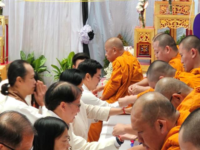 ม.พะเยาร่วมใจ๋ ฮ่วมบุญขึ้นปี๋ใหม่ น้อมเทิดไท้ พระพันปีหลวง